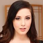 Noelle Easton profile