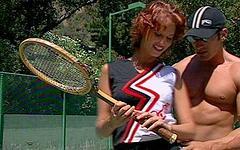 Candi Apple es embestida analmente en la pista de tenis - movie 1 - 2