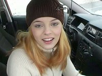 Ver ahora - Tanya loves hitting the slopes