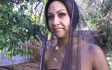 Télécharger Indian beauty ashawrya has her curry cunt fucked hard