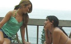 Jetzt beobachten - Heather hurley and jada sky are college sweethearts