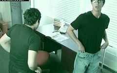 Amateur dudes caught on surveillance video as they suck and fuck at work - movie 2 - 7