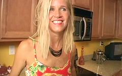 Jetzt beobachten - Totally tabitha is an unleashed housewife