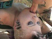 Punker slut Daisy Tanks shows her tattoos while sucking in a face fuck - movie 2 - 6