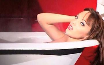 Download Charlie laine gets ready in the tub