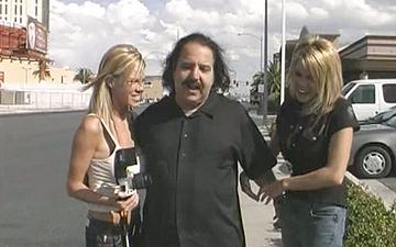 Télécharger Ron jeremy has some fun with crystal potter and jocelyn potter