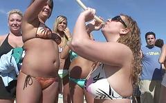 Maxi has fun at the Spring Break Beach Party - movie 7 - 4