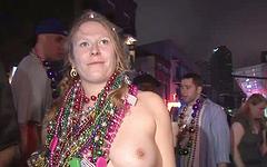 Chelsea has a good time at Mardi Gras - movie 6 - 5