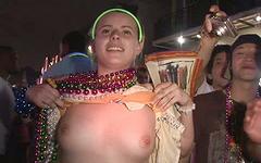 Sandra has a good time at Mardi Gras - movie 9 - 5