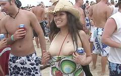 Go to the beach and have some erotic fun with flashing amateur Latinas - movie 1 - 2