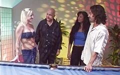 Ver ahora - Hunky married dude fucks a blonde on his pool table while ugly wife watches