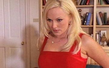 Download All dressed in red lingerie, stacy valentine fucks for a mouthful of cum