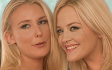 Downloaden Busty alexis texas and natalie norton share a dick and lick pussy.