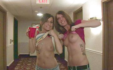 Download Amateur college party girls flash tits in hotel hallway