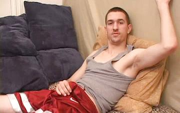 Download Scruffy jock casper cox jerks off in solo masturbation session