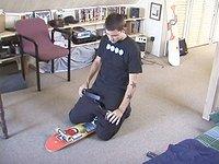 Kijk nu - Athletic skater punk masturbates on to skateboard and eats cum