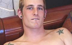 Tattooed skater punk jerks off in hot solo scene - movie 2 - 7