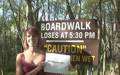 Kijk nu - Pretty brunette flashes tits ass and gash outdoors at a nature preserve