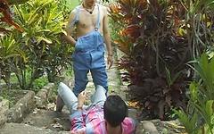 Ver ahora - Horny hung latinos fuck in a public park