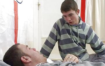 Download C.j. jacks and lee bryan fuck in a council flat with no condom.