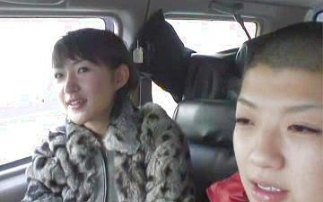 Herunterladen Horny shaved asian whore