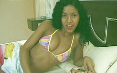 Regarde maintenant - Latina angel loves being a cum dumpster