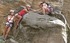 Guarda ora - Sara, timea bela and whitney conroy like to climb naked