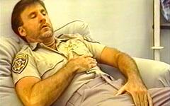 Regarde maintenant - Bearish cop gets his ass fucked in vintage porno footage