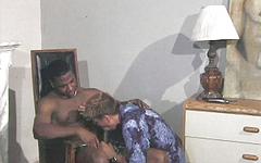 Kijk nu - Asian dude gets an interracial reaming from a buff black man