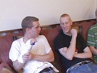 Jetzt beobachten - Kaos is at it again, hosting a masturbation orgy for his hot skater buds