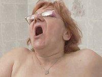 BBW GILFs wash their fat rolls in the shower and lick each other's slits. - movie 3 - 5