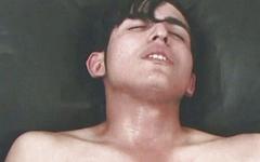 Straight eighteen year old Latino beats off and cums hard - movie 3 - 6