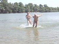 Ver ahora - Stocky mature dudes suck and fuck outdoors by a lake