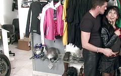 Jetzt beobachten - Christina lee and victoria rose get fucked after peeing at the shop.