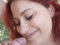 Ver ahora - Outdoor foursome with fat redhead