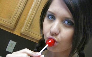 Herunterladen Chrissy marie kitchen lolly porn