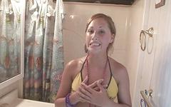 Justice Spreads Her Cheeks in the Bathroom - movie 10 - 6