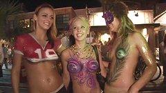 Bare breasts get a coat of body paint - movie 4 - 5