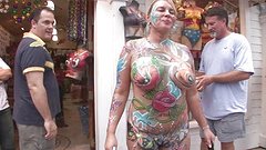 Salena Strips and Gets Body Painted for the Street Tourists to See - movie 10 - 7