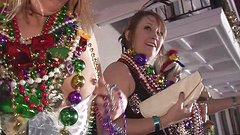 Tracey Lets Loose on Mardi Gras - movie 2 - 4