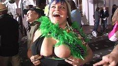 Mardi Gras Fun with Chelsea - movie 1 - 3