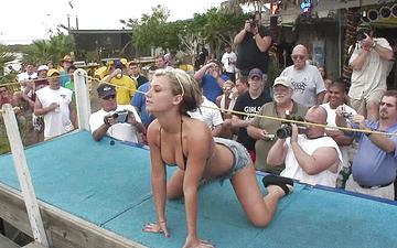 Download Booty shaking contest at beach party gives you great ass shots