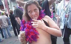 Guarda ora - Older women flash tits and ass at early mardi gras gathering