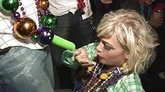 Big boobs and beads on display at Mardi Gras - movie 1 - 4