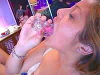 Kat Kiss houdt van sperma drinken - movie 4 - 7