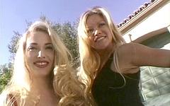 Ava Vincenyt e Julie Meadow amano il cazzo crudo - movie 4 - 2