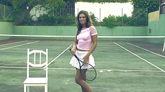 Hannah Hunter pummels her pussy and ass with tennis racket - movie 4 - 2