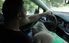 Lola Taylor gives a roadie blowie as her driver heads down the highway - movie 2 - 6