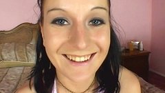 La bruna Renee Pornero succhia il cazzo nero e subisce una doppia penetrazione - movie 2 - 2