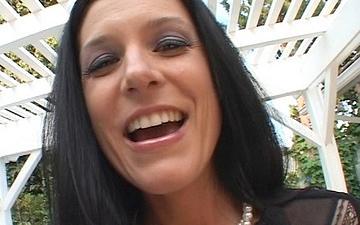 Scaricamento India summer è una grande milf